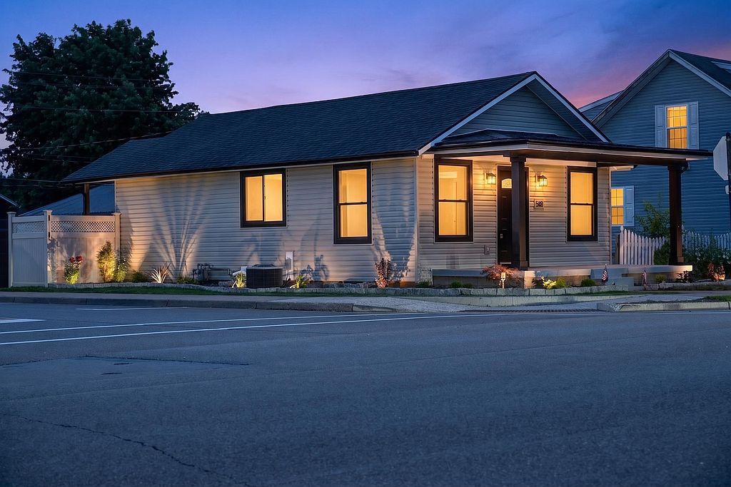 548 Arch St - Property Image