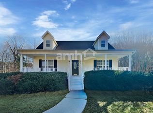 5420 Springhouse Farm Rd, Winston Salem, NC 27107