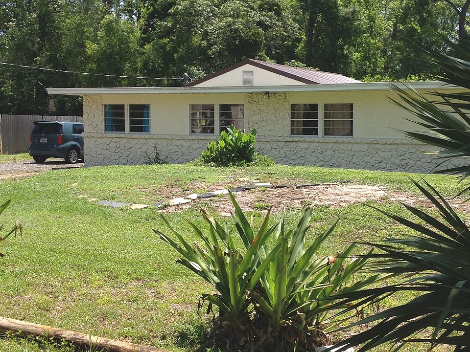 1st image of 1444 Robin Hood Dr