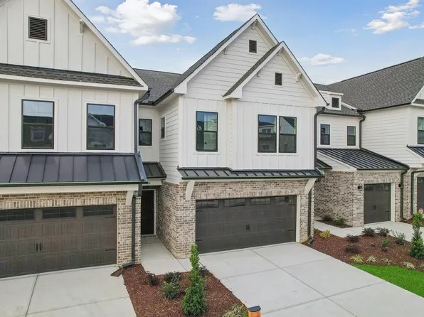 164 Periwinkle Pl #28, Clayton, NC 27527