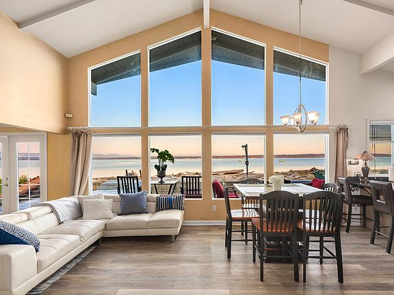5th image of 1417 Beach Dr
