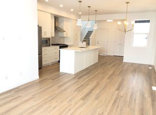 197 Magnolia Ter SE, Calgary, AB T3M3H9