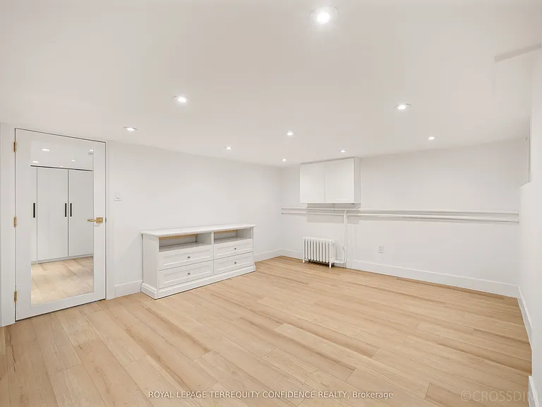 68 Cranbrooke Ave — Photo 24