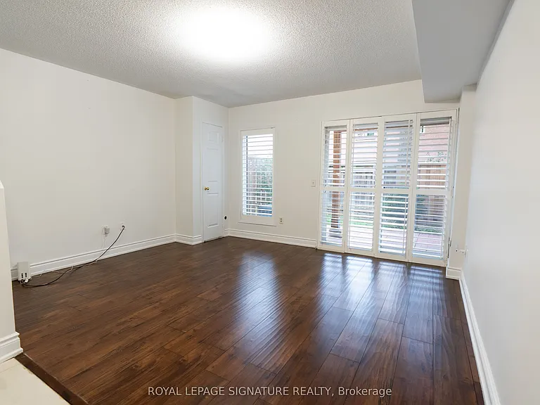 50 Strathaven Dr #28 — Photo 21