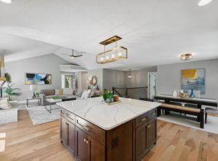 1918 Oakland Rd, Minnetonka, MN 55305