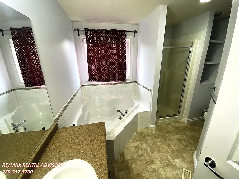 208 79th St SW — Photo 31