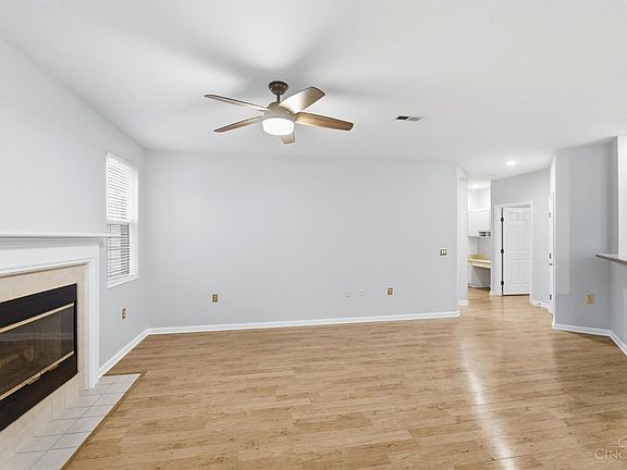 4th image of 7492 Mansion Cir APT B