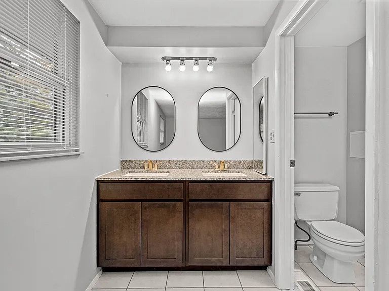 706 Wheatland Cir — Photo 5