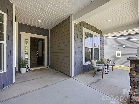 4th image of 517 Cellini Pl