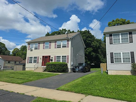 2nd image of 123 Buell St
