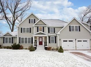 29 Taft Ln, Dedham, MA 02026