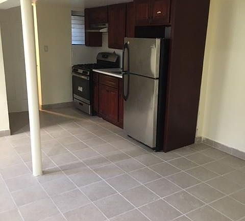 2nd image of 9 Vredenburgh Ave
