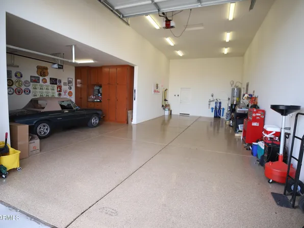 18597 W ROBIN Lane, Surprise, AZ 85387