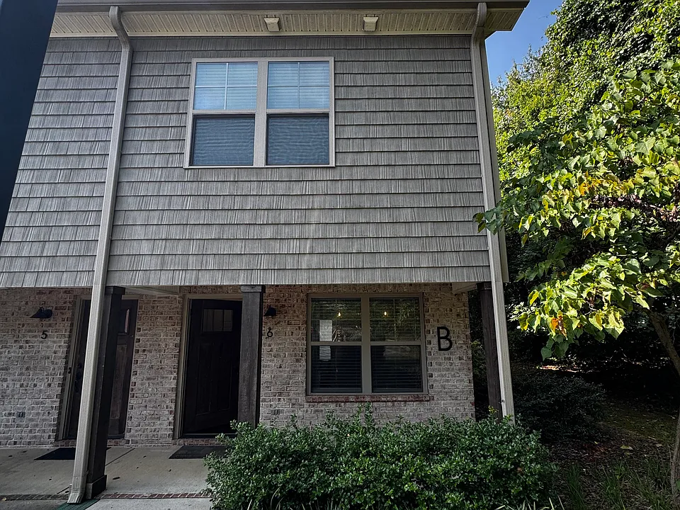 2506 E Main St #B6