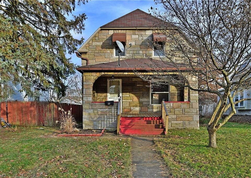 1st image of 217 N Cedar Ave
