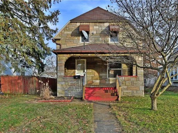 217 N Cedar Ave, Niles, OH 44446