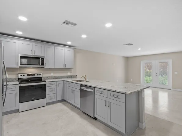 925/927 E Clifford Ave, 925 E Clifford Ave #923, Eustis, FL 32726