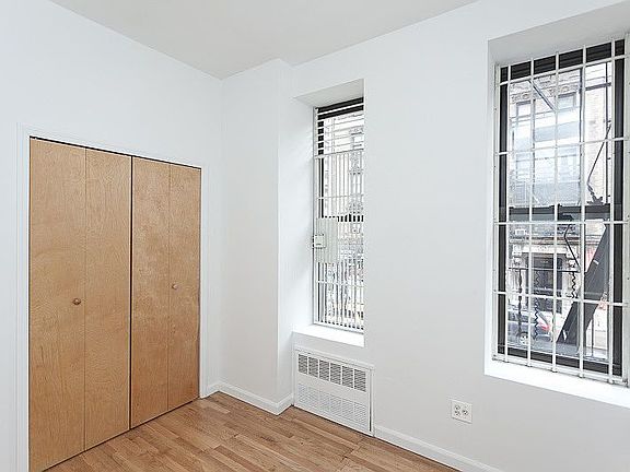 4th image of 1361 Lexington Ave APT 2A