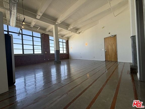 2nd image of 1850 Industrial St APT 607