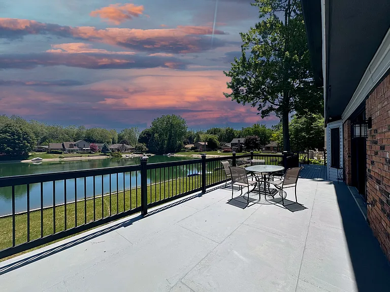 46220 Gulliver Dr — Photo 32