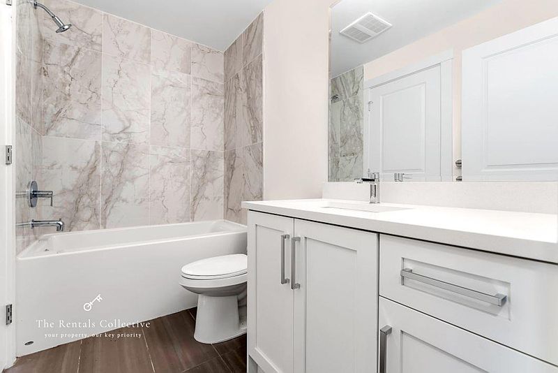 Surrey Townhouse for rent - 3 Bedrooms — photo 14