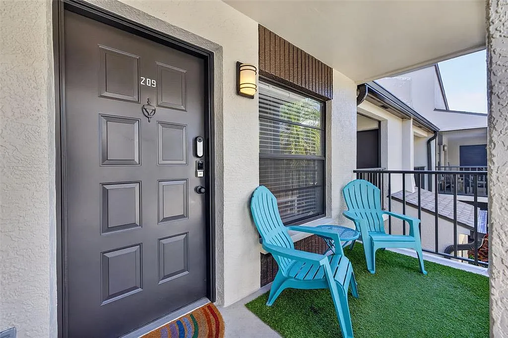 1 bed, 1.0 bath, 575 sqft, $1,250 — Photo 2
