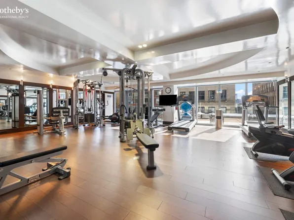 35 West 15th Street image 6 of 9