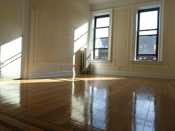 4th image of 2907 31st Ave APT 4B