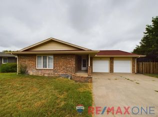 1011 Lamplighter Ln, Garden City, KS 67846