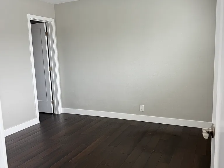 228 Avenida Serra #A — Photo 8