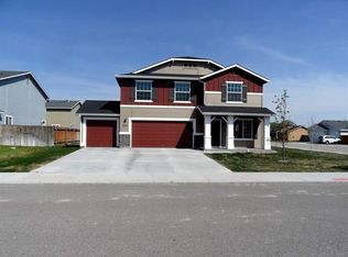 1030 SW Colonial Dr, Mountain Home, ID 83647