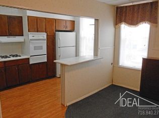 438 43rd St, Brooklyn, NY 11232