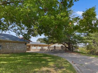 402 Highlands Dr, Kerrville, TX 78028