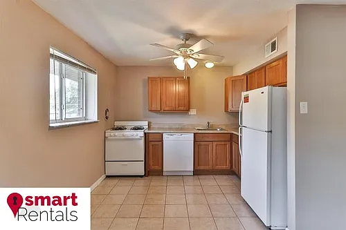 467 S Holmes Ave #A Photo 1