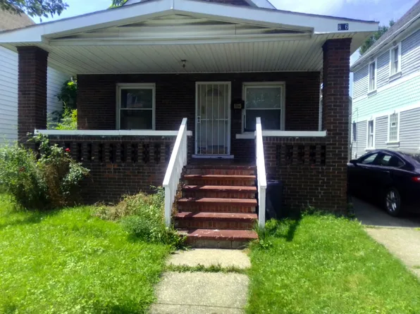 816 London Rd, Cleveland, OH
