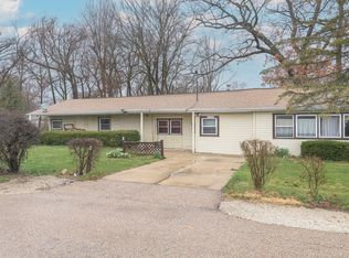 27510 W Ashland Ave, Spring Grove, IL 60081