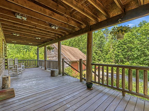 5th image of 263 Town Farm Road