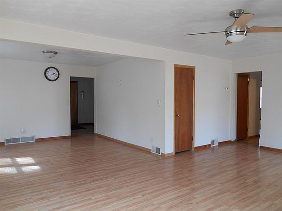 4th image of 3045 Cannon St