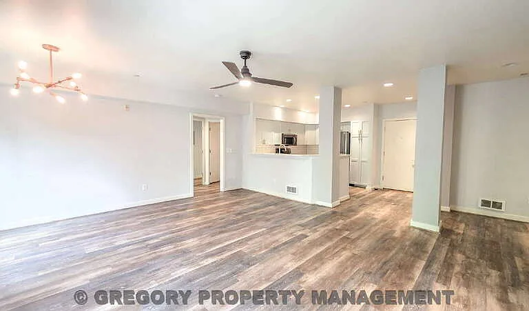 925 110th Ave NE #306 — Photo 21