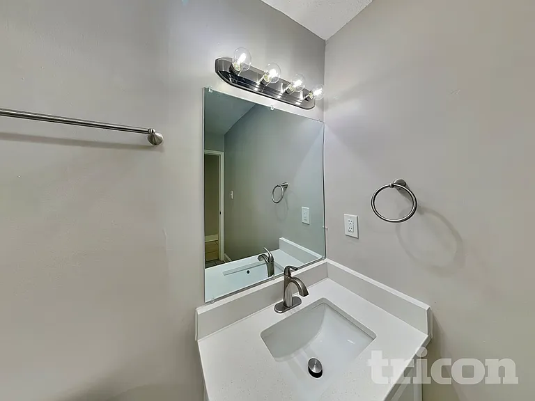 1141 Dooley Dr — Photo 15