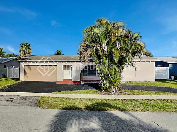 1041 NW 89th Ter