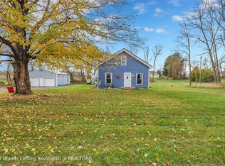 5196 Bell Oak Rd, Webberville, MI 48892