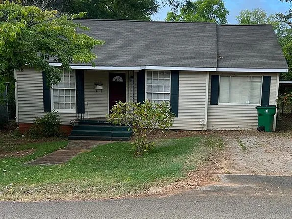 300 E Huffsmith St, Palestine, TX 75801