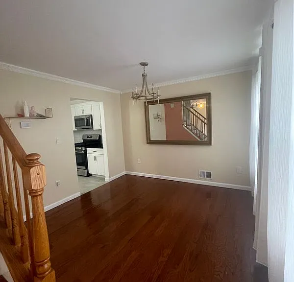 92 Callahan Ct — Photo 9