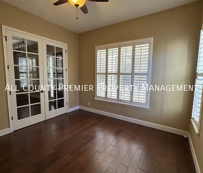203 Spalding Way — Photo 9
