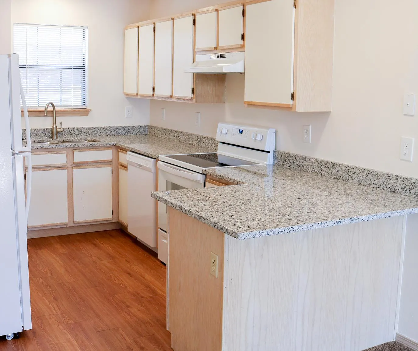 2 bed, $1,200 — Photo 1
