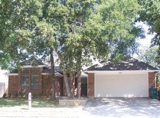 2516 Meadowview Dr, Corinth, TX 76210