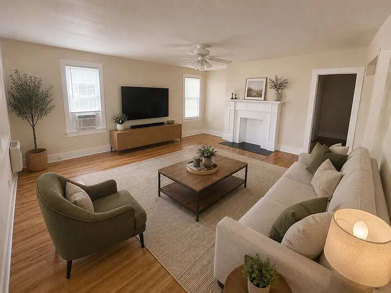 505 W Morgan St — Photo 2