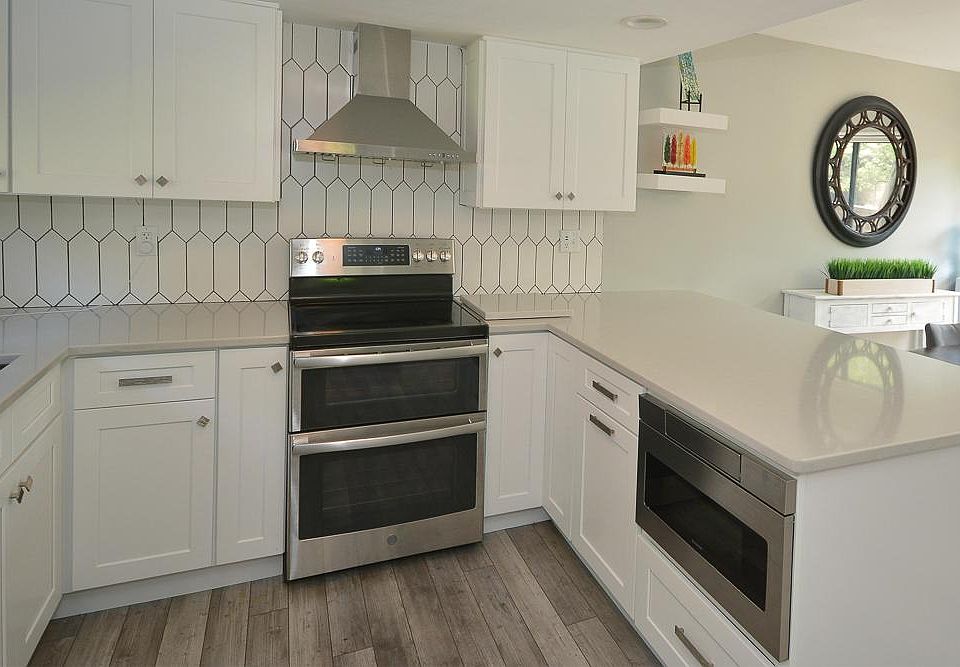 2nd image of 259 Ballantrae Ct