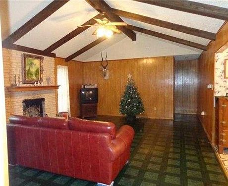 3rd image of 15304 Delahunty Ln